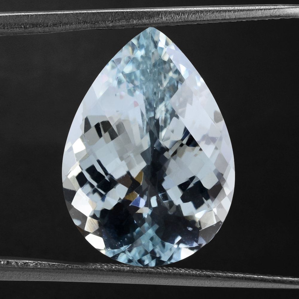 AQUAMARINE CHECKER CUT (A+) PEAR 18X13MM 10.62 Cts.