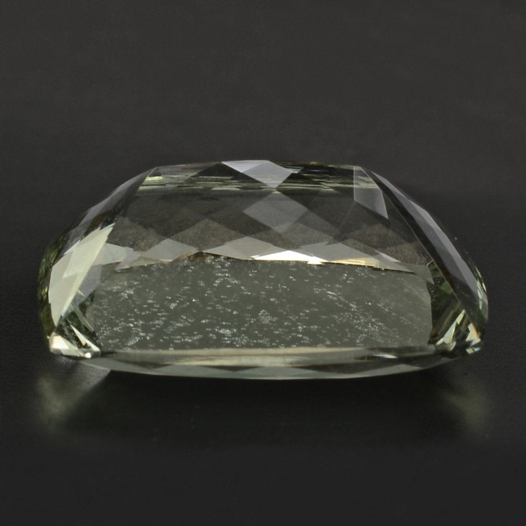 GREEN AQUAMARINE CUT CUSHION 19X14MM 14.60 Cts.